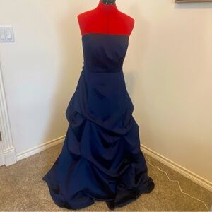 David’s Bridal Tiered Strapless Bridesmaids Dress, Size 14, Color: Navy Blue